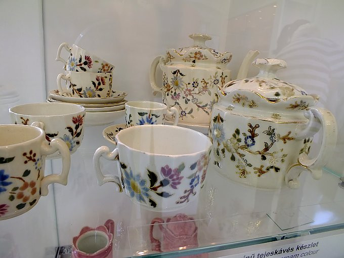 Pécs- Zsolnay-negyed - porcelánok