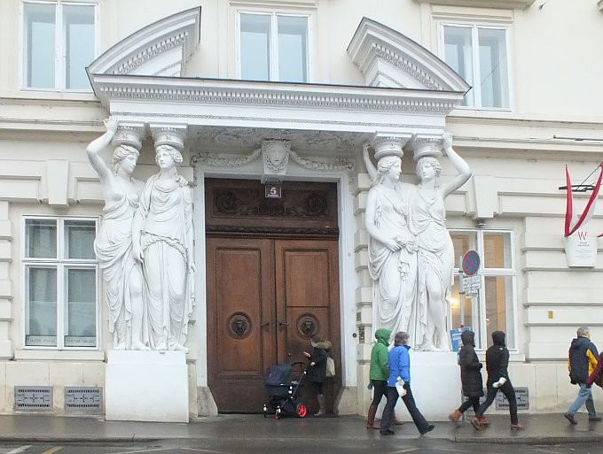 Bécsi- Pallavicini palota