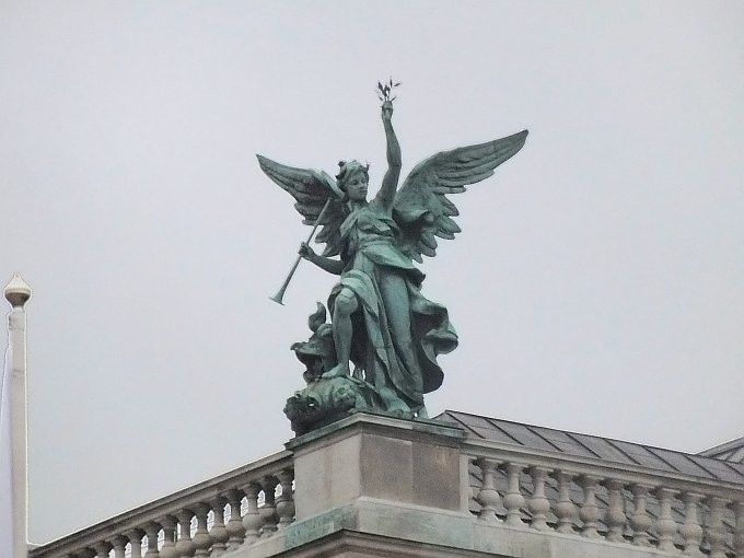 Wien -neue burg szobor2
