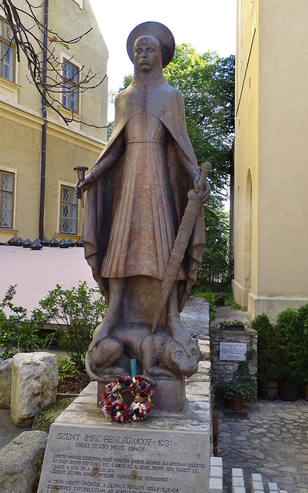 Veszprém - szt-Imre szobor
