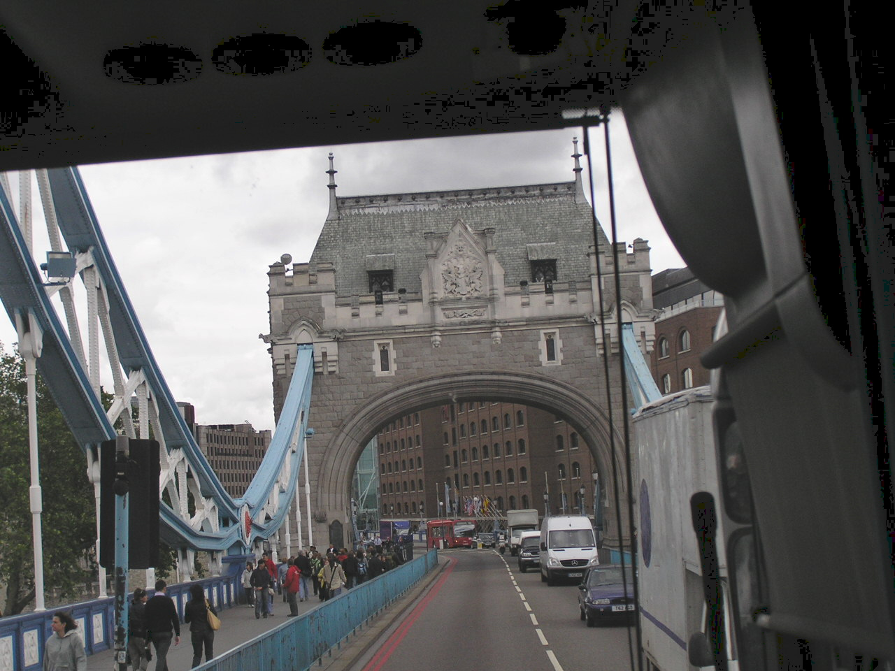 London 268 Tower híd