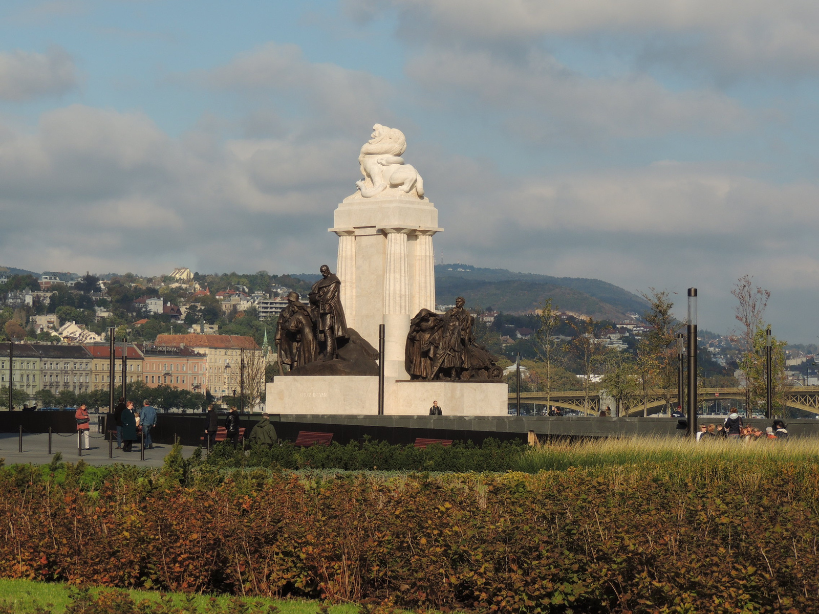 008 Tisza István szobra a Kossuth téren