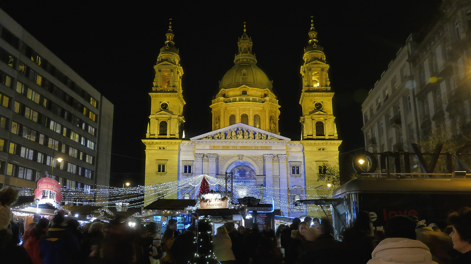 Budapest - Karácsonyi vásár a bazilikánál