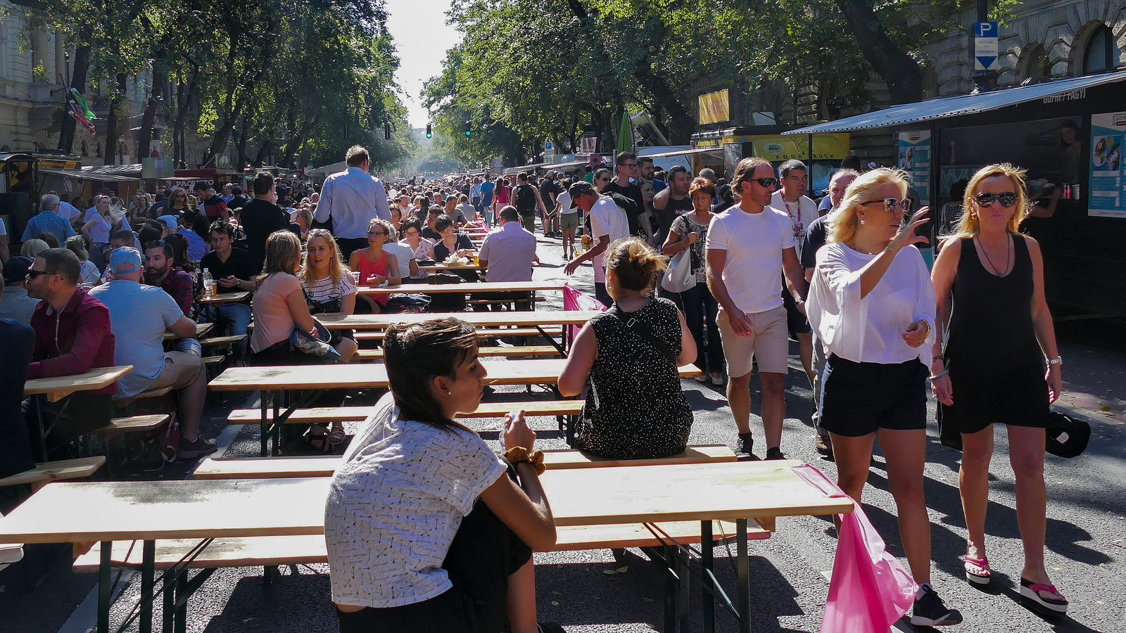 Street Food Fesztivál- Andrássy úti padok