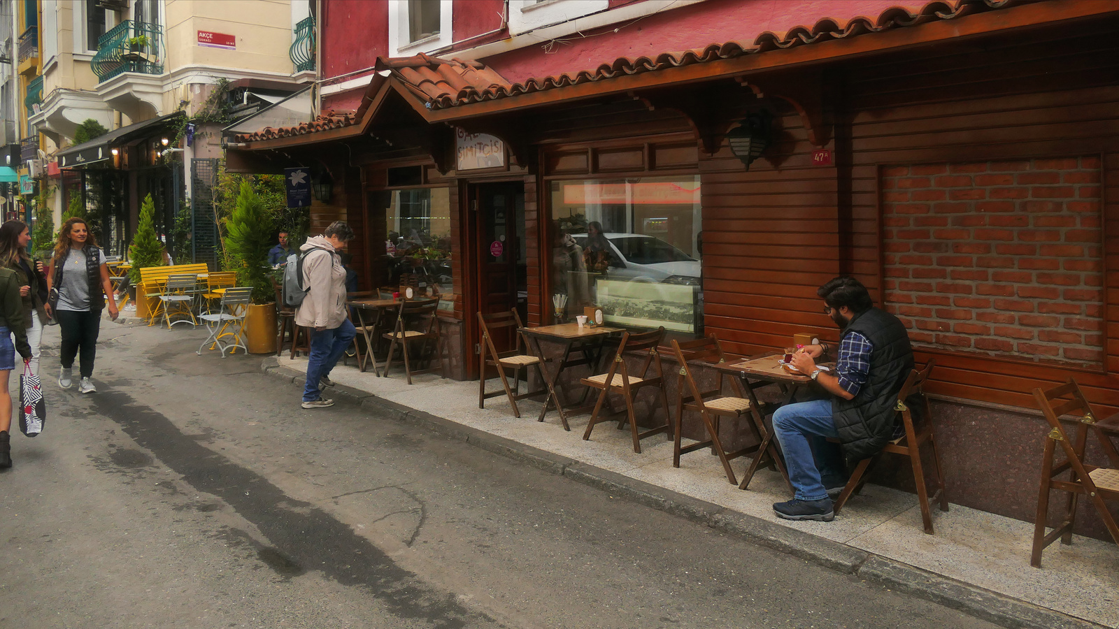 Istanbul - Galata Simitçi - helyben sütött simit bolt Beyoğluban