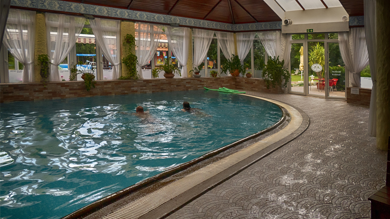 Ráckeve - Duna Relax hotel - belső medence