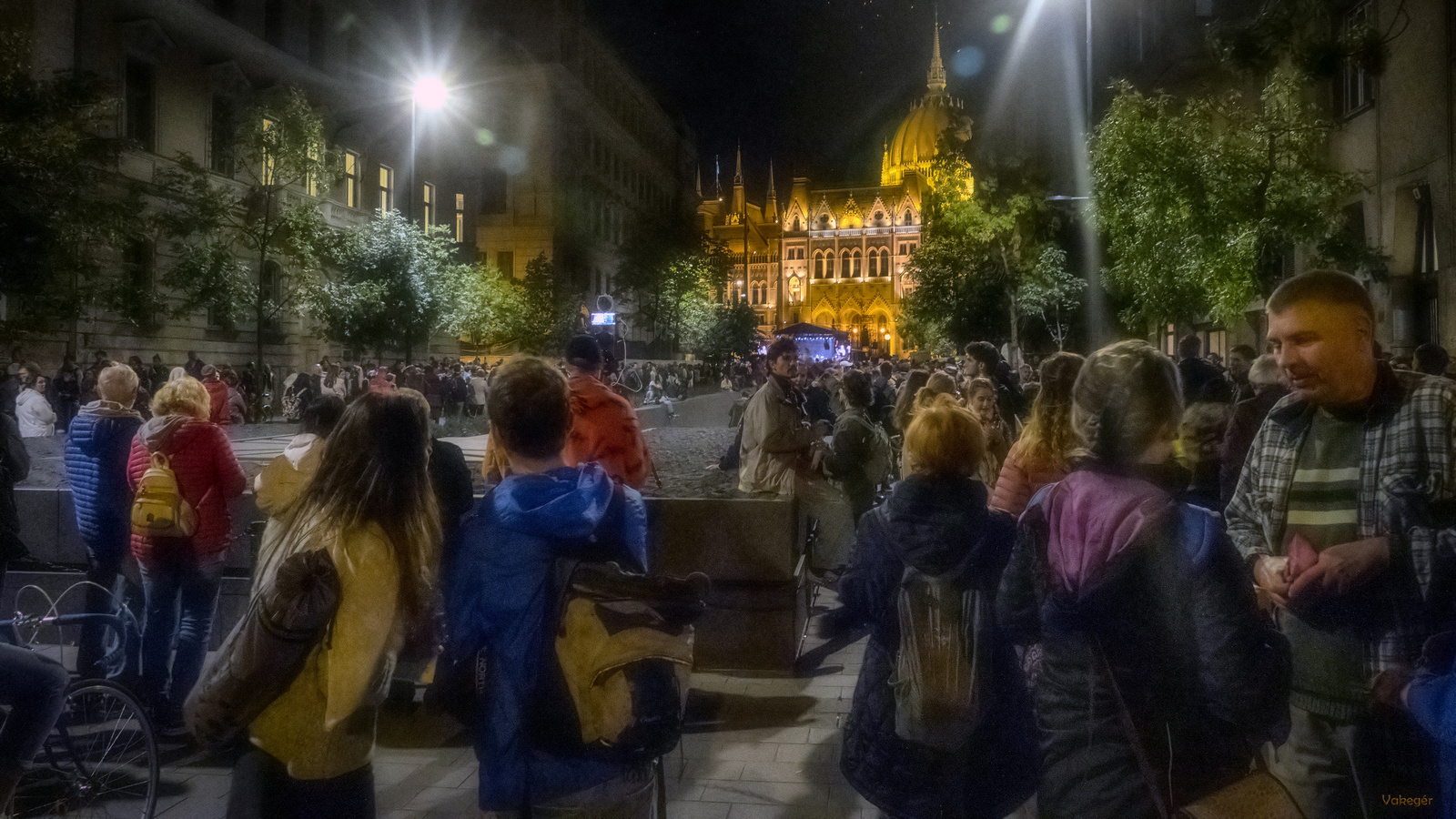 Tüntetés a tanárokért - a Kossuth tér megtelt