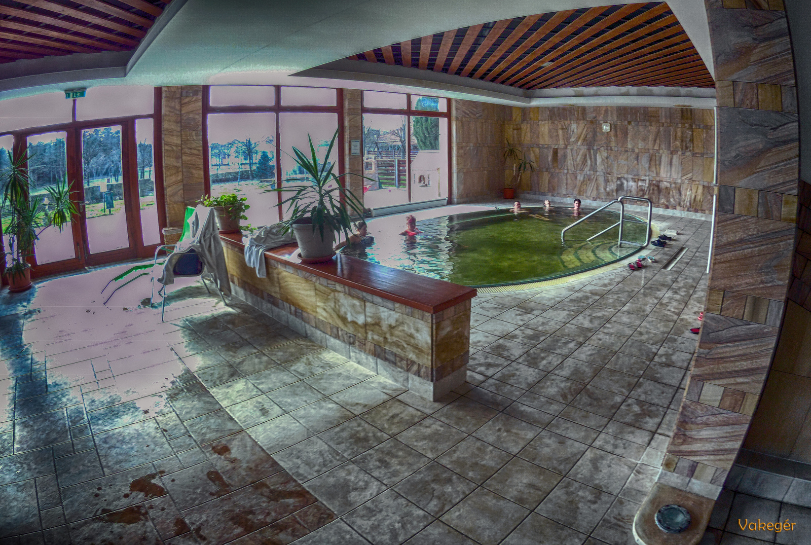 Cegléd - Hotel Aquarel - termál medence
