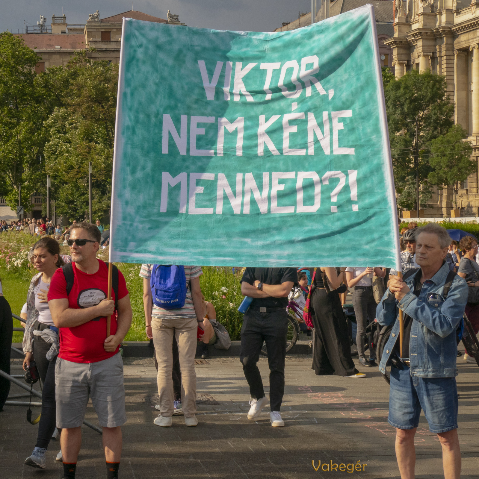 Státusztörvény - meni kéne menni kéne menni kéne oh