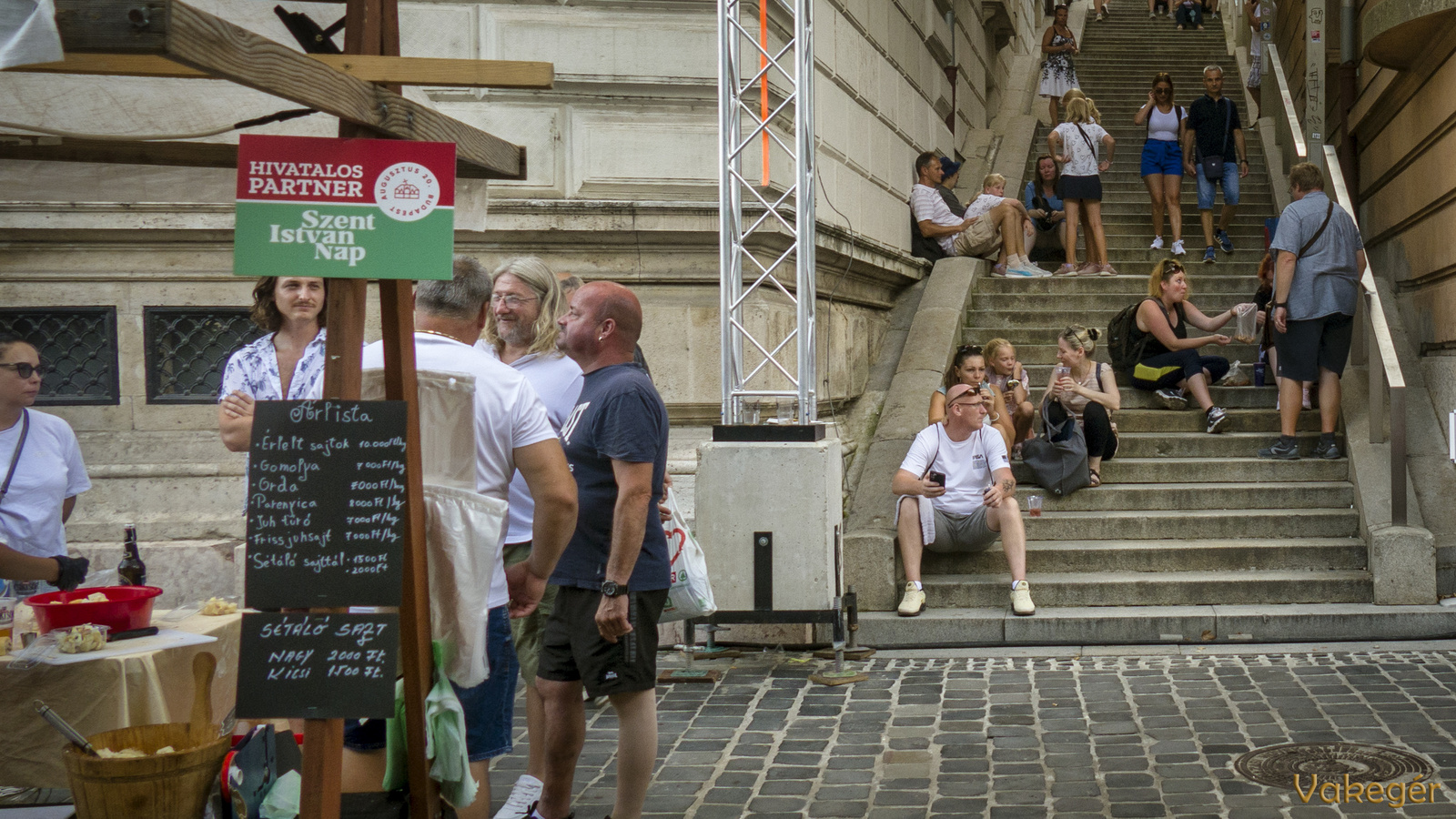 MÍU - rejtett Budapesti lépcsők sajtárussal