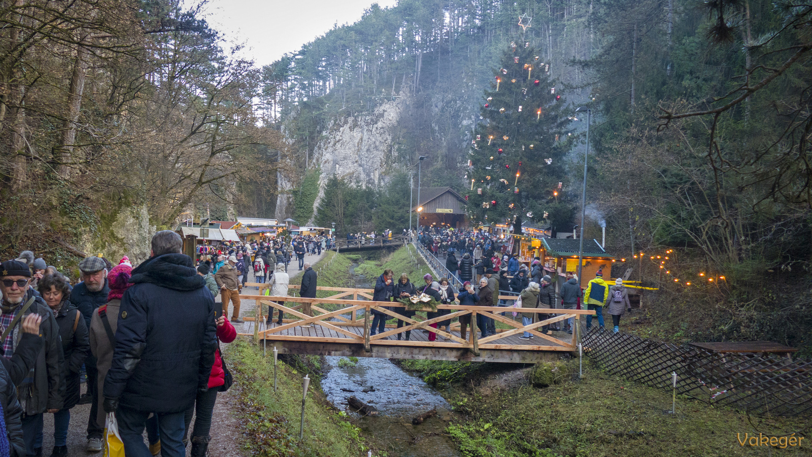 Johannesbachklamm - csúcsforgalom - vásártér