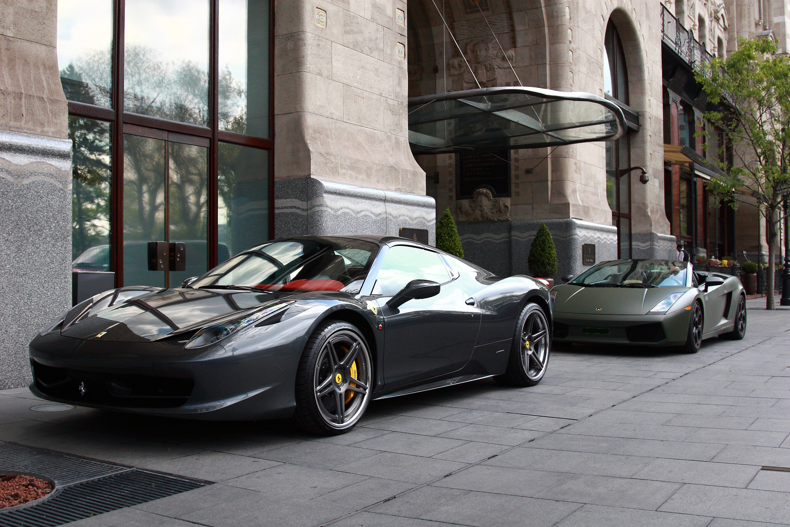 Ferrari 458 Spider&amp; Lamborghini Gallardo Spyder