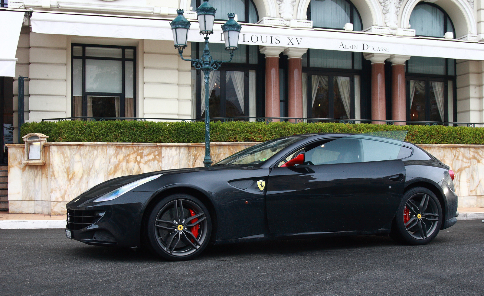 Ferrari FF