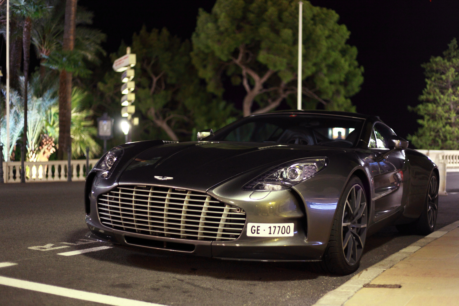 Aston Martin One-77