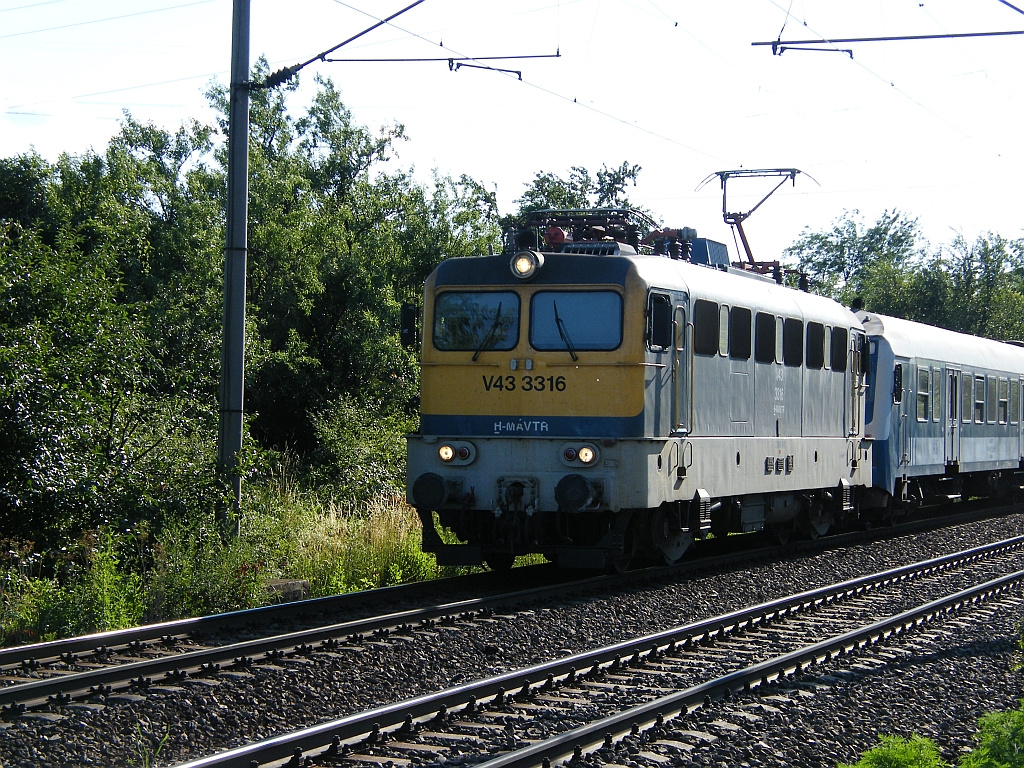 V43 3316