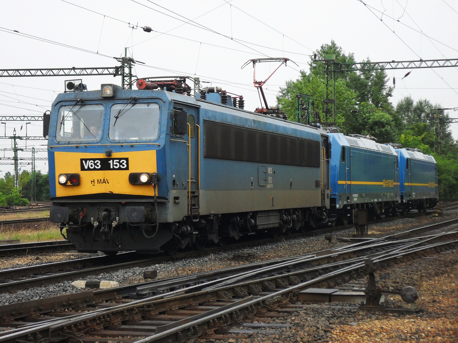 V63 153+480 005/006