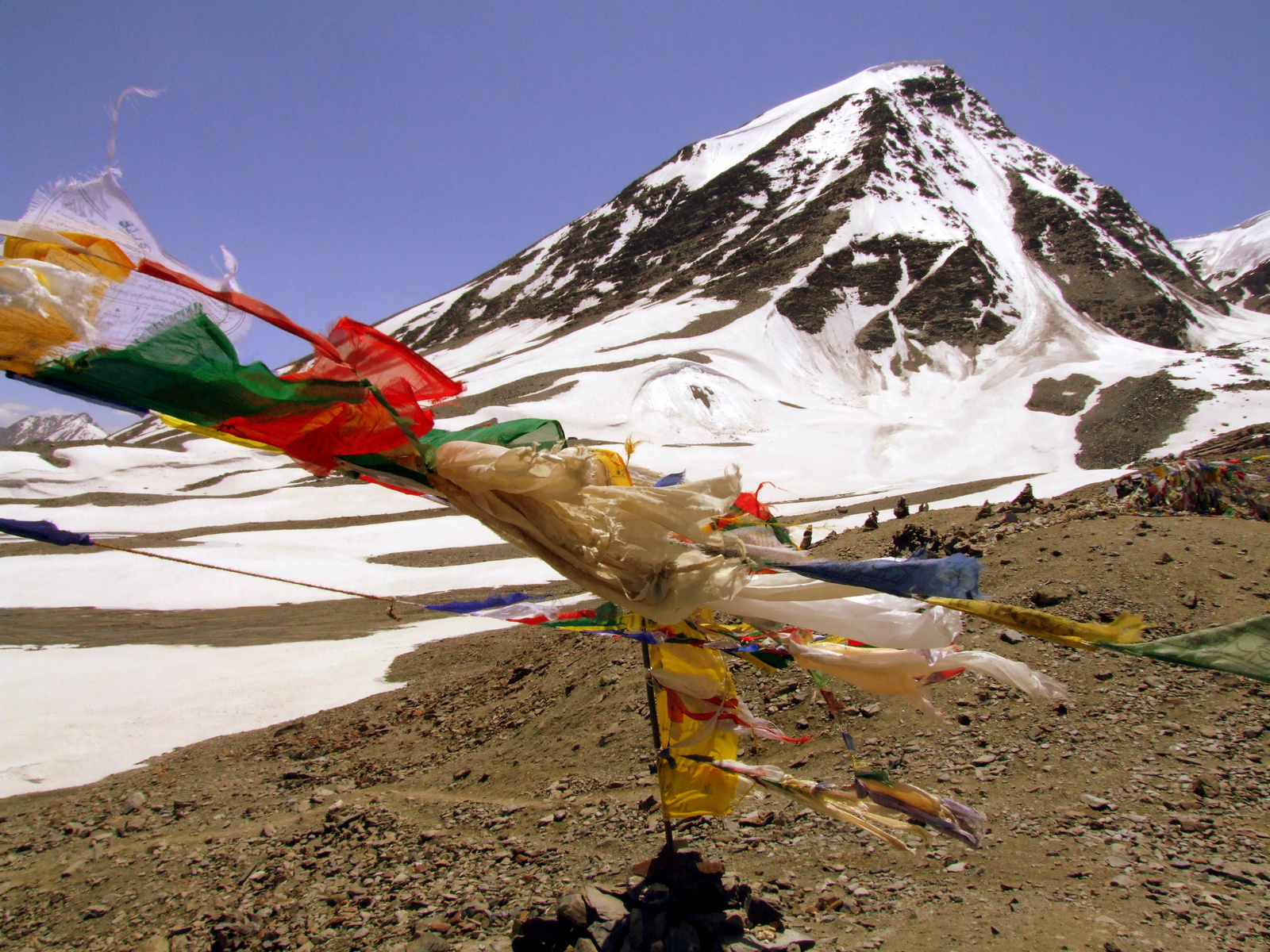 Shingo-la hágó (5100 m) ...