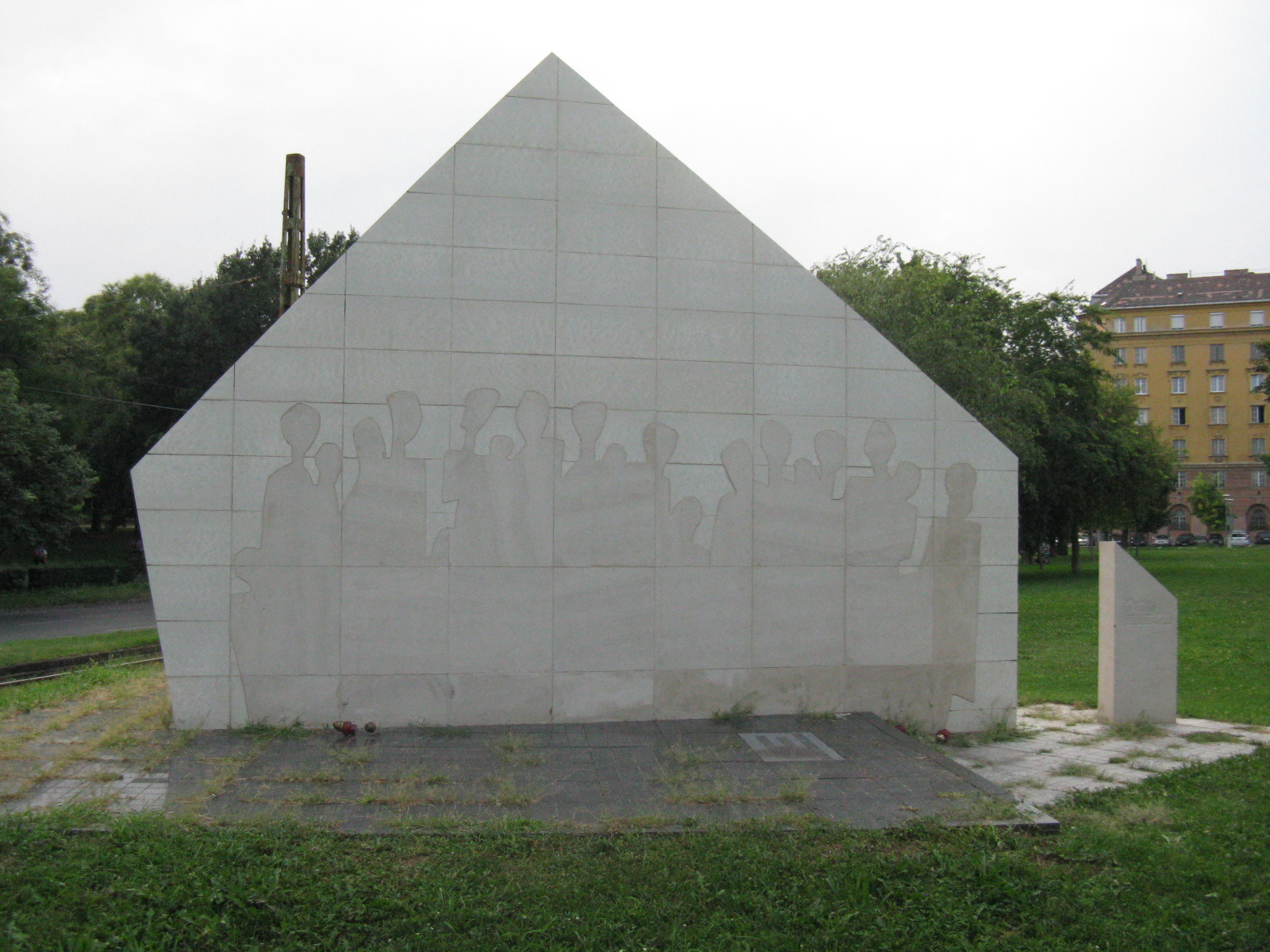 Az 1950–53 között kitelepítettek emlékére