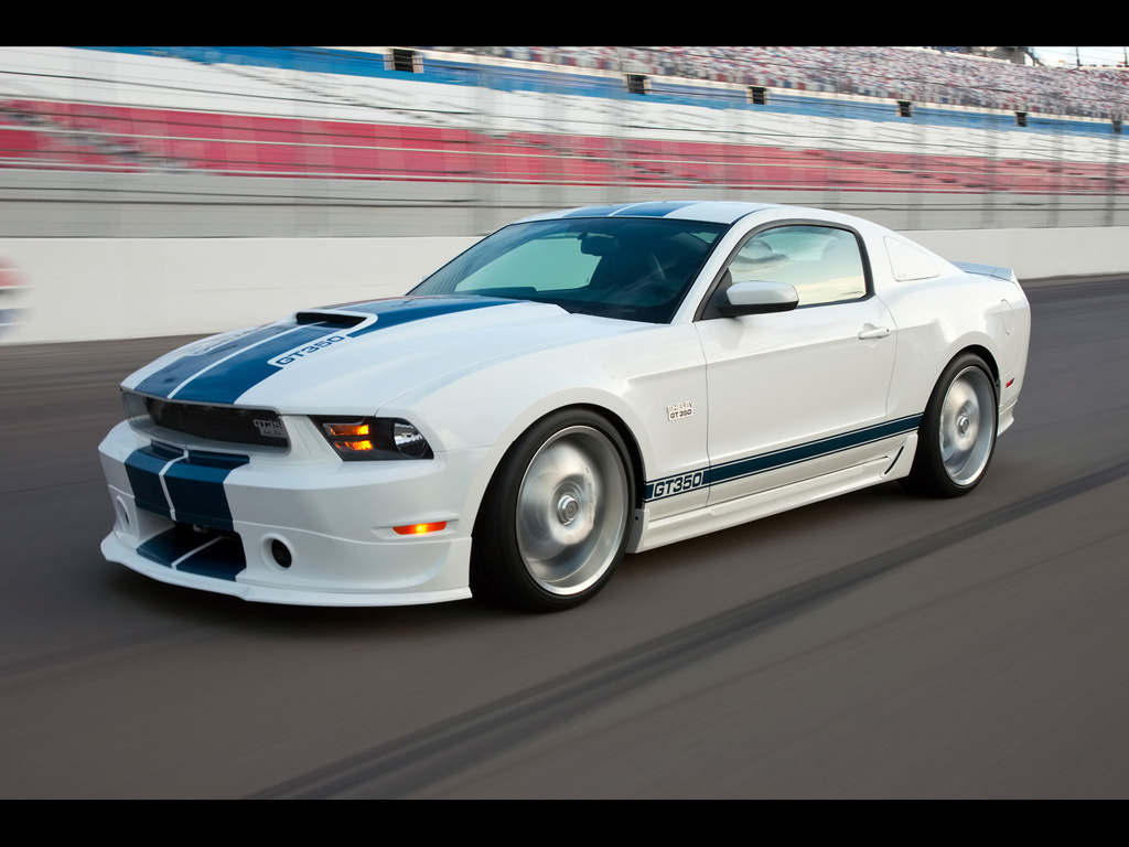 2011-Shelby-Mustang-GT-350-Front-And-Side-Speed-1024x768