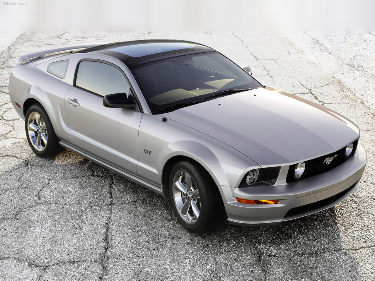 Ford-Mustang Glass Roof 2009 1280x960 wallpaper 01