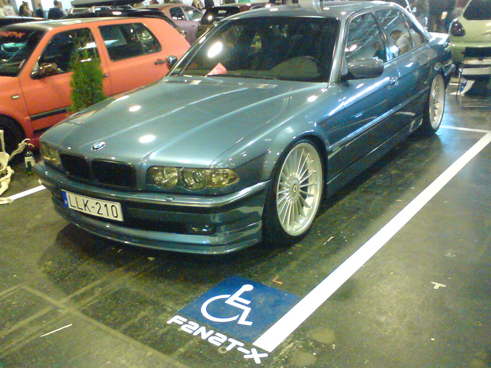 BMW 7 (E38)