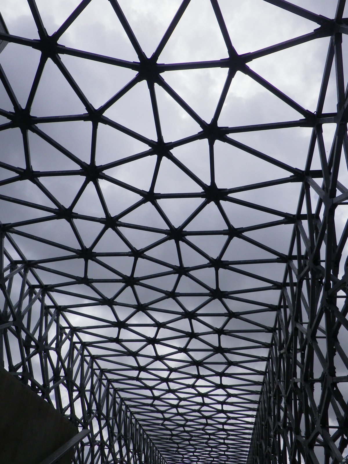 Zsolnay átjáró híd