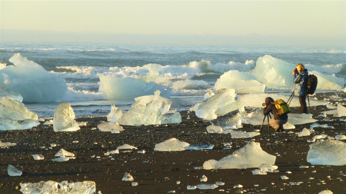 Jökulsárlóni partravetett jéghegyek