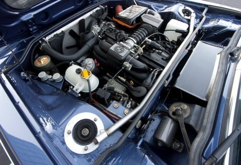 1973 BMW 3.0CS E9 Coupe Hot Rod Engine 1