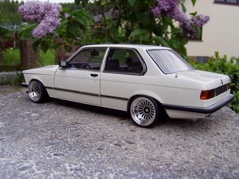 E21 weiss 03