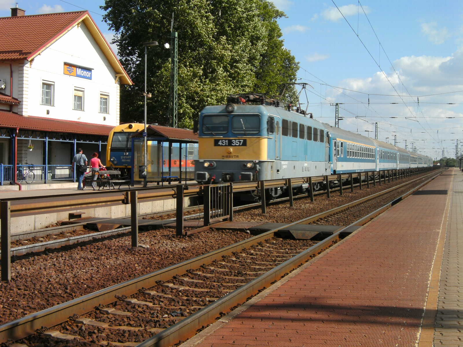 431 357 szegedről