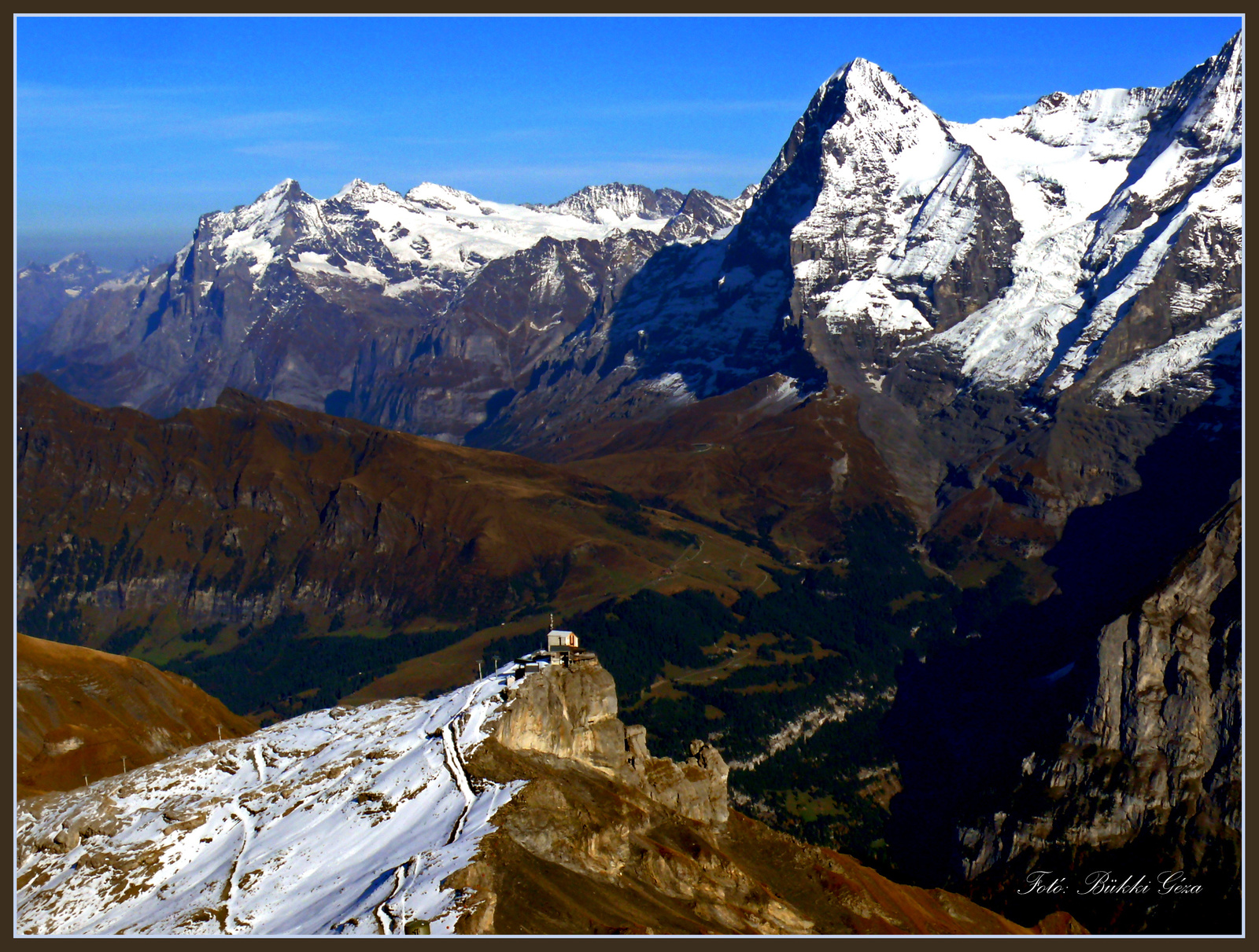 Középső állomás a Schilthorn-ra