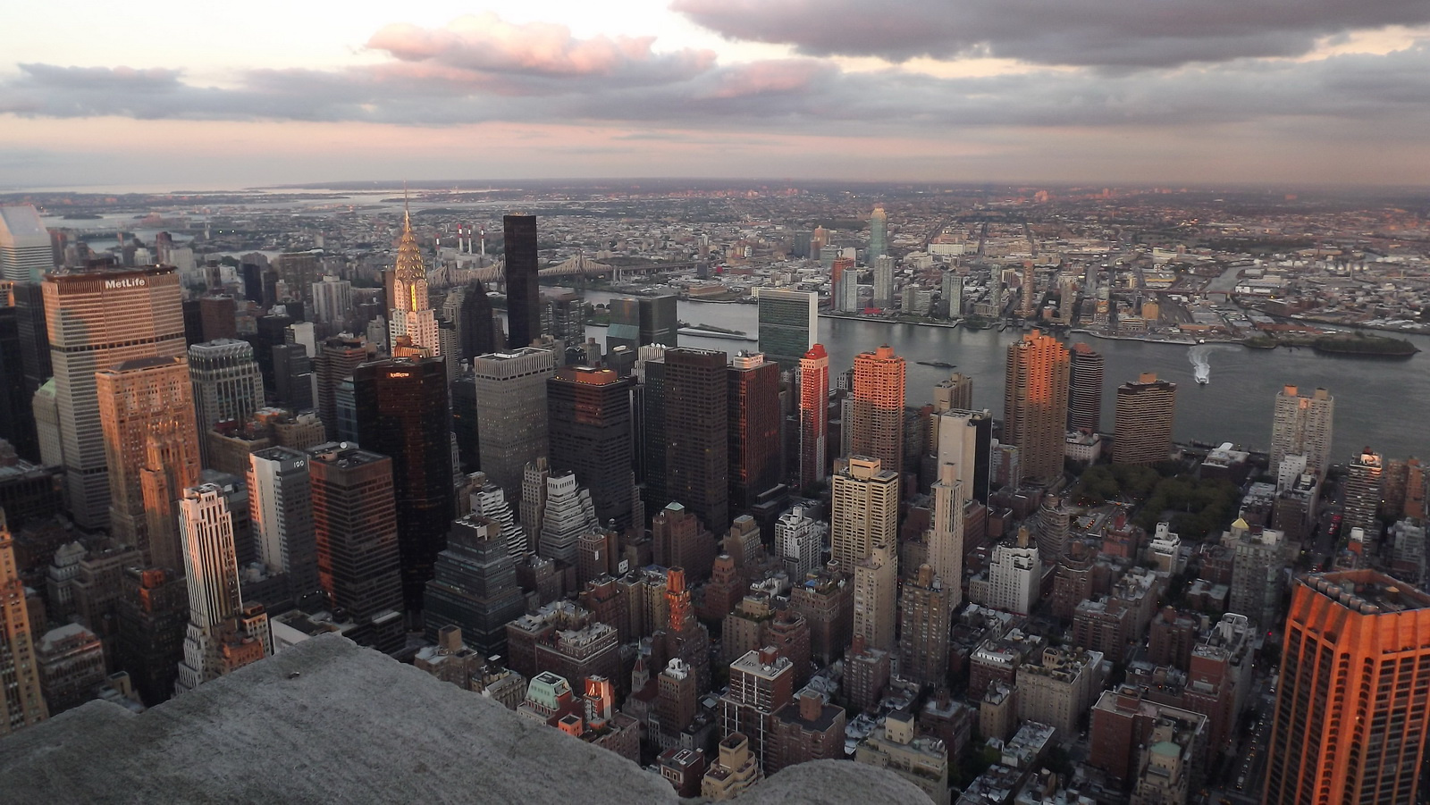 Kilátás az Empire State Buildingből VII.