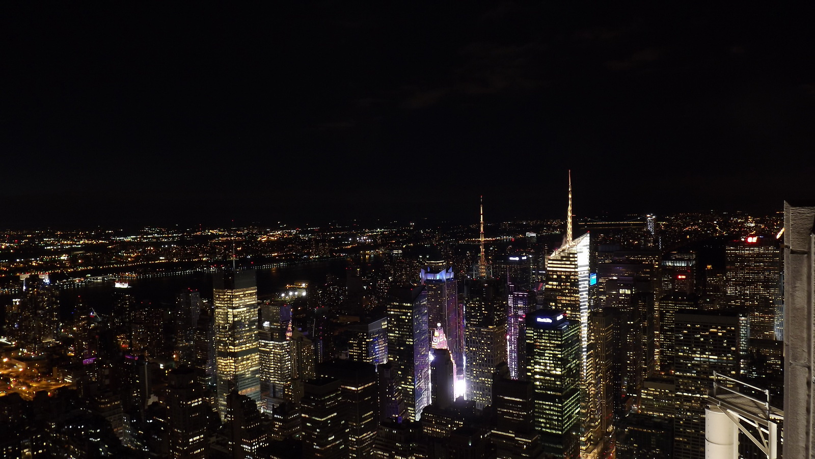Kilátás az Empire State Buildingből XXIV.