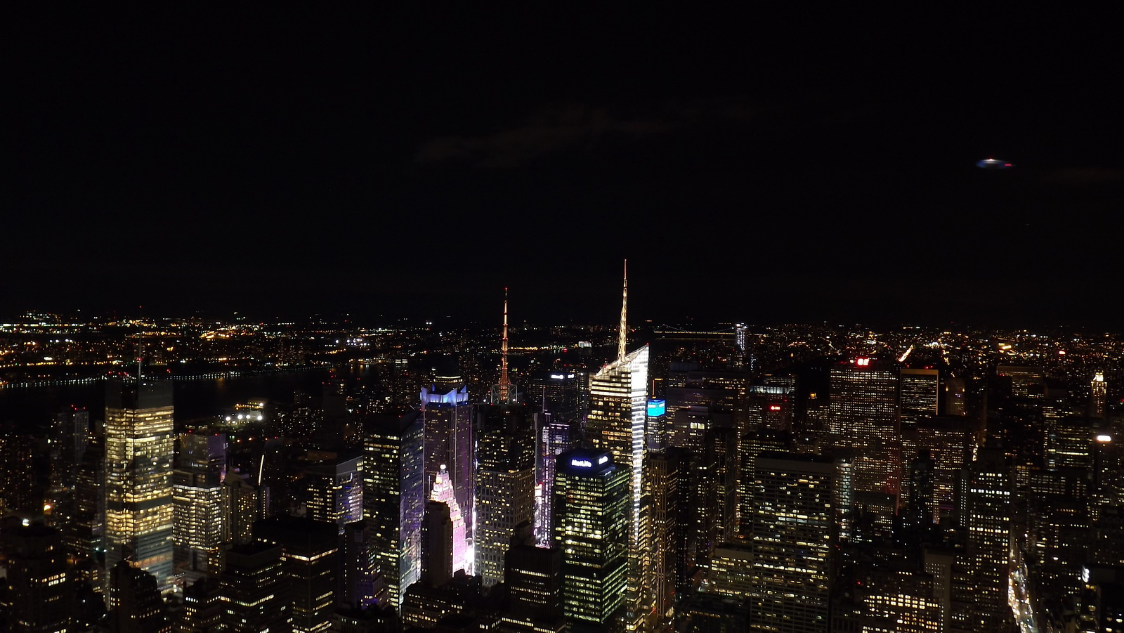 Kilátás az Empire State Buildingből XXV.