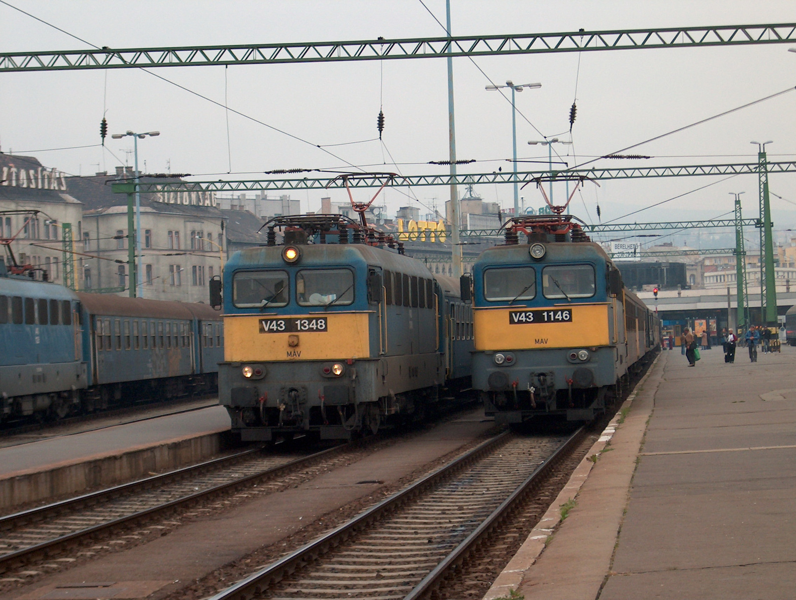 V43 1348 és 1146, Budapest-Déli, 2005.11.04