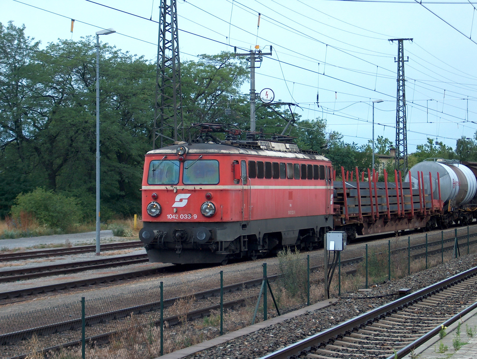 ÖBB 1042 033, Parndorf, 2007.07.04