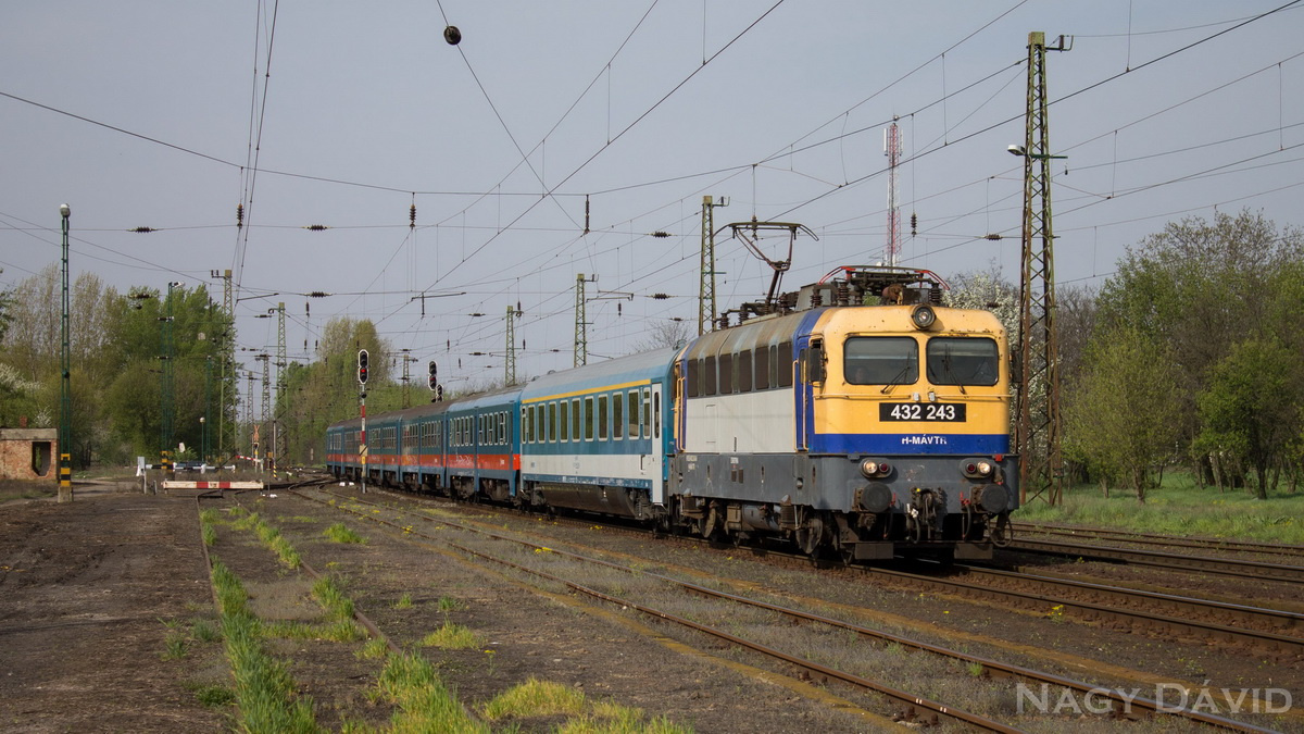 432 243, Hort-Csány, 2014.04.05.