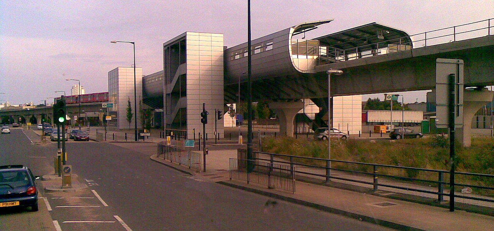 DLR west Silvertown