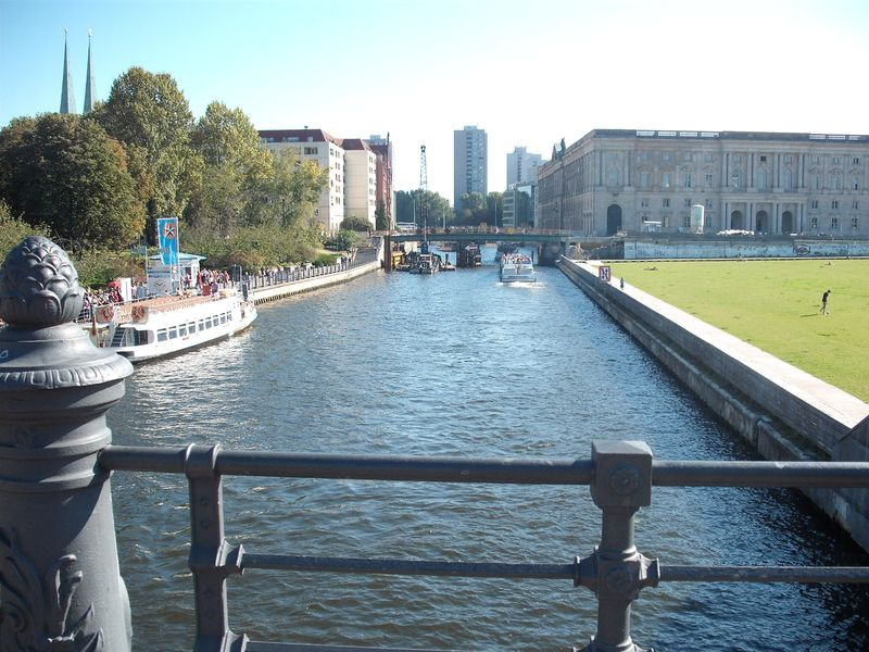 Berlin Unter den Linden 090