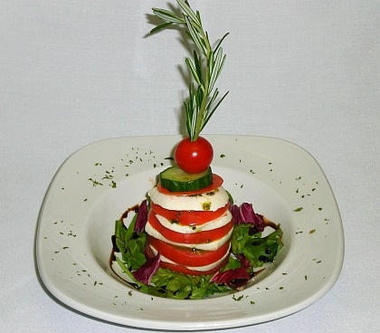 caprese-salad-newrecipe