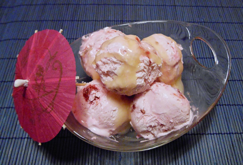 Ribizlis-málnás joghurtos fagylalt