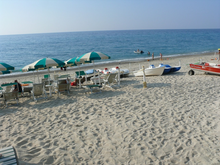 italy beach 220