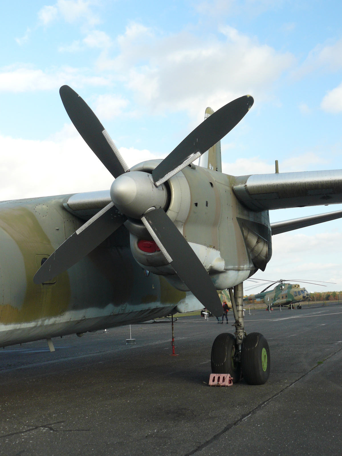 Antonov AN-26