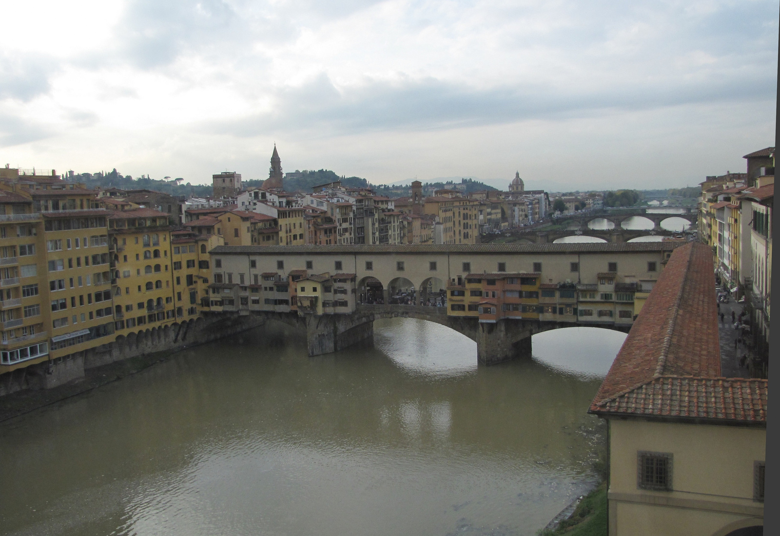 Ponte Vecchio. Firenze egyetlen épen maradt hídja