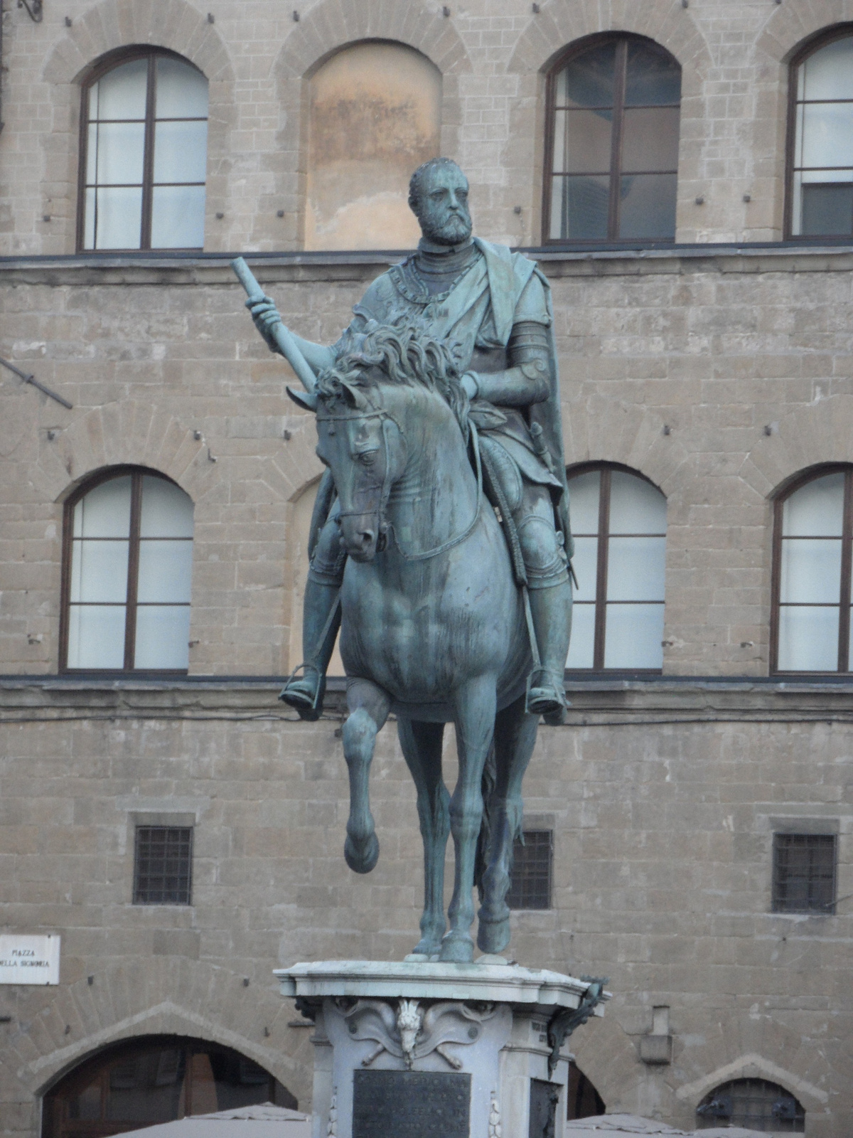 Cosimo Medici szobra
