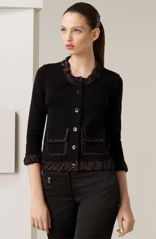 90811B-21 D&G BLACK COTTON JERSEY TOP SIZE 2 4 6. PRICE USD 38