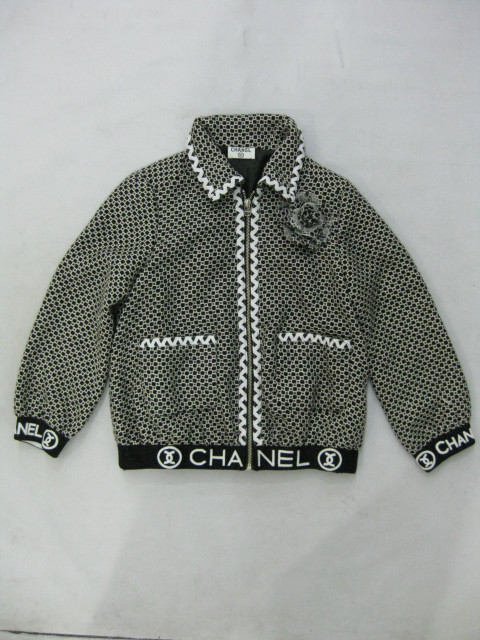 91016A-16  CHANEL BLACK COTTON&TERYLENE COAT SIZE 1 2 PRICE USD4