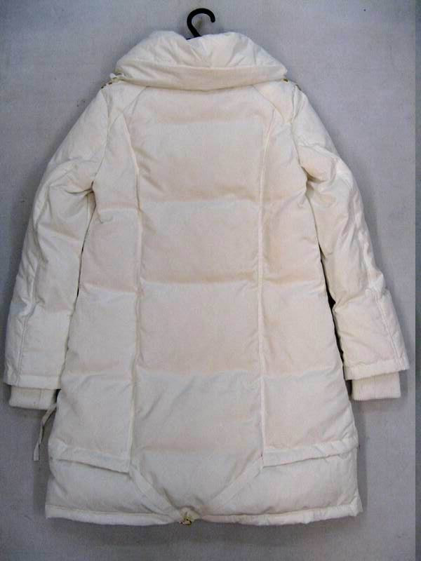 91009B-26 MOSCHINO WHITE POLYETER DOWN COAT SIZE 2 4 6 (BACK) PR