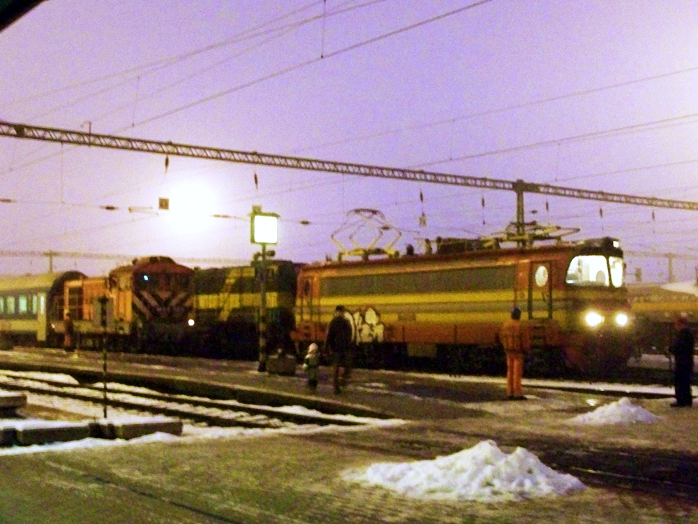 240 126 - 3 + 740 148 - 2 + 740 855 - 3 Dombóvár (2010.01.08).