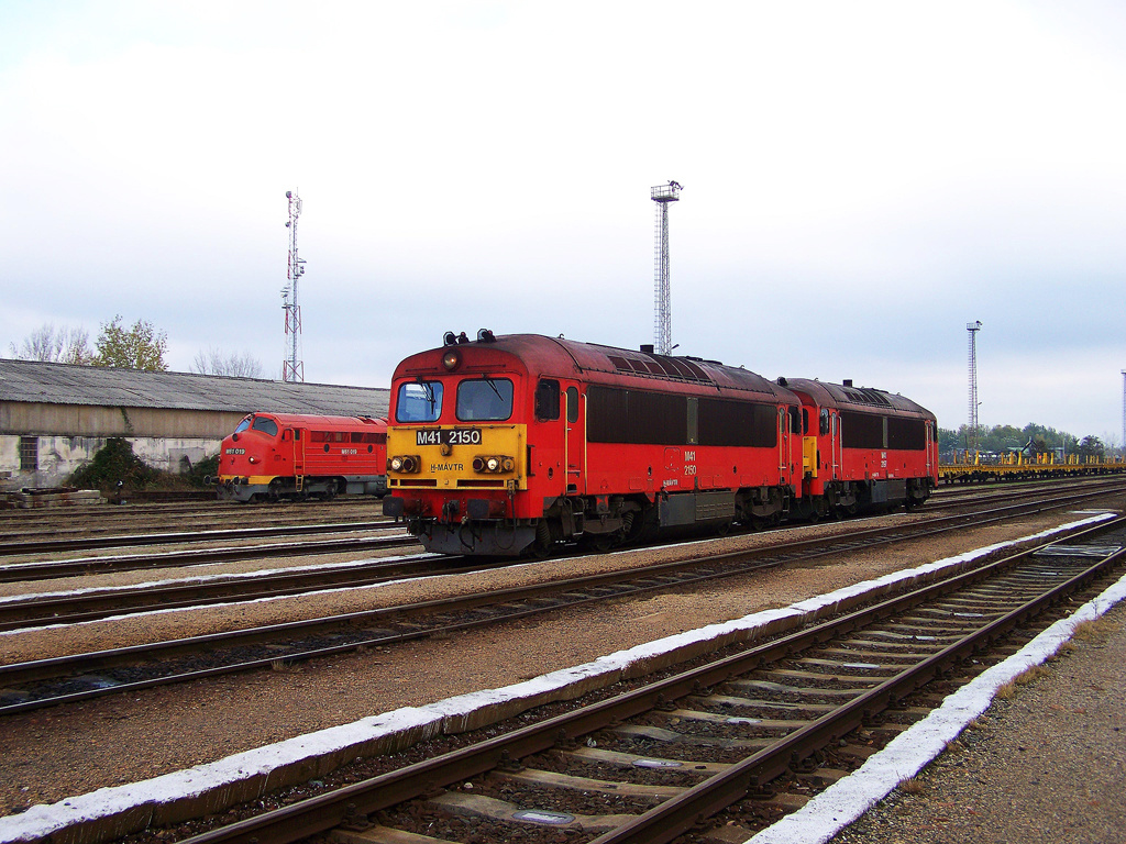 M41 - 2150 + M41 - 2197 Bátaszék (2009.11.07)01.